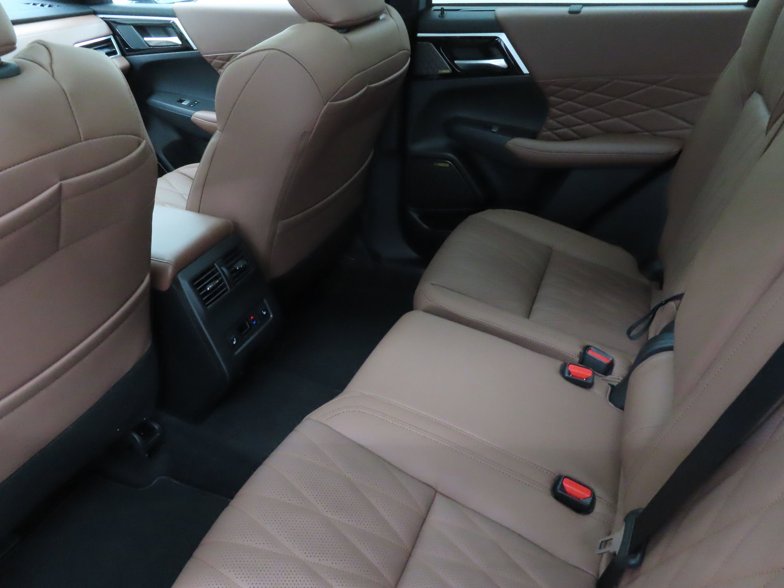 New 2026 Mitsubishi Outlander SEL image 22