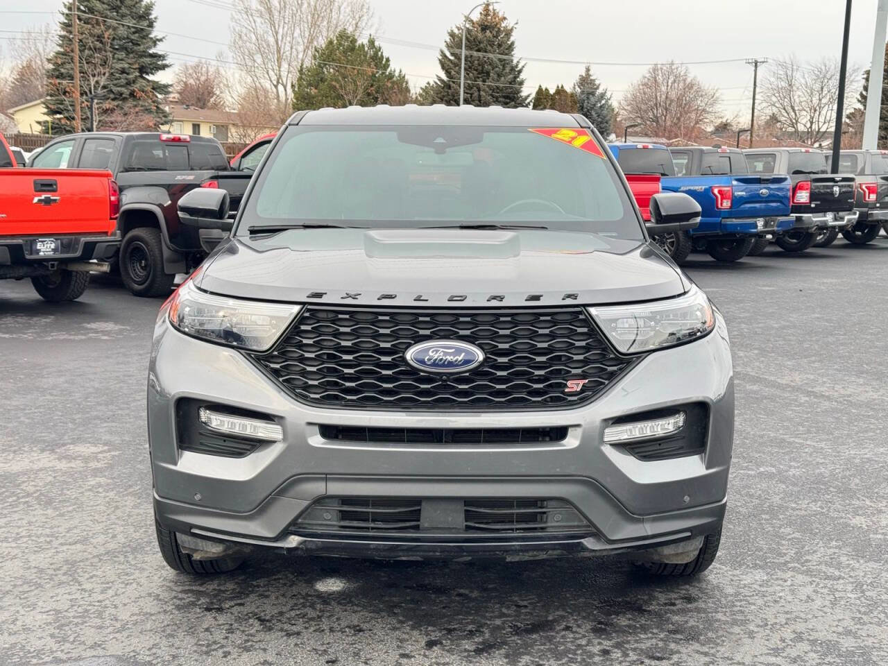 Used 2021 Ford Explorer ST image 2