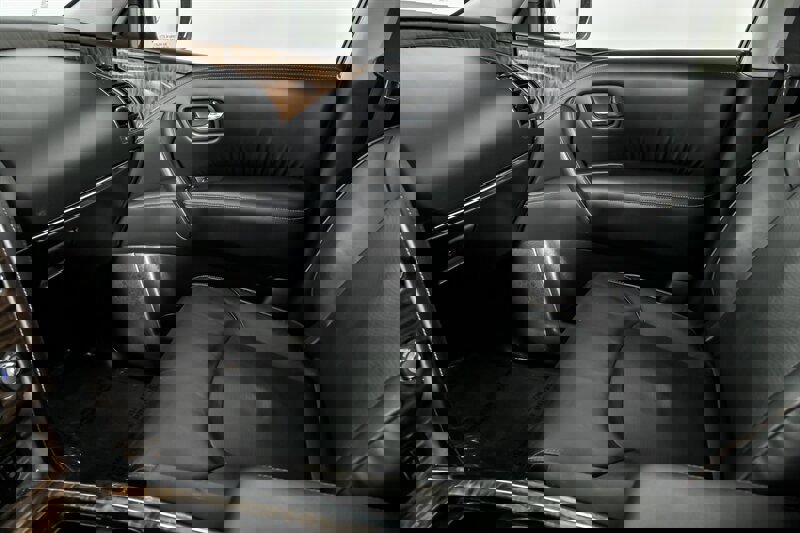 Used 2019 Nissan Armada SL w/ Premium Package image 37