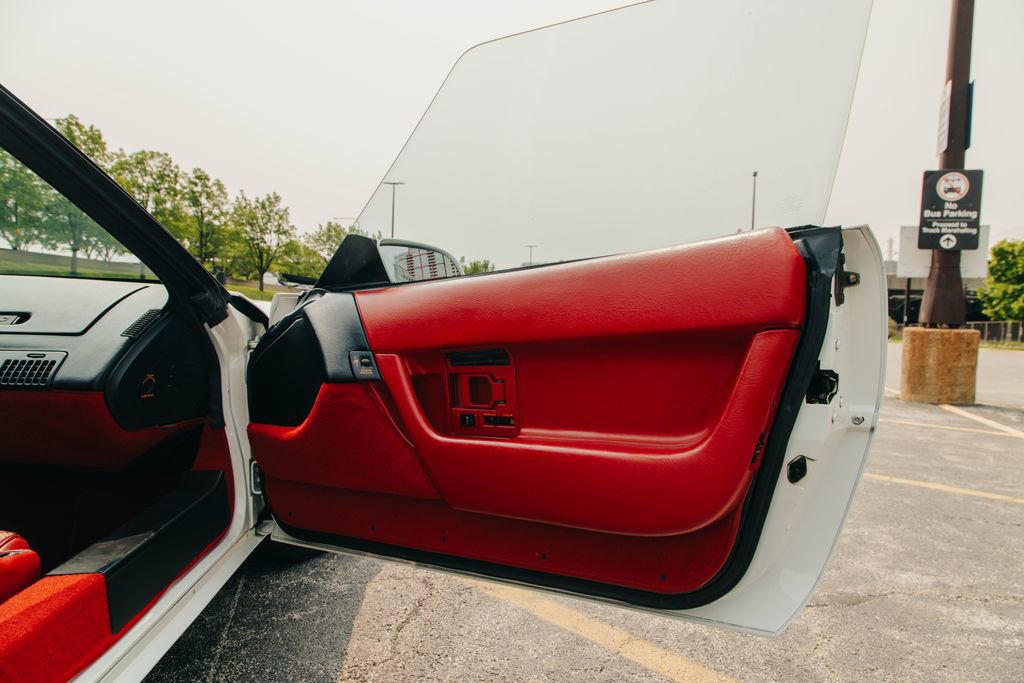 Used 1990 Chevrolet Corvette Convertible image 83