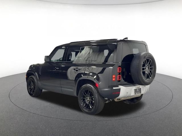 Used 2025 Land Rover Defender 110 S image 6