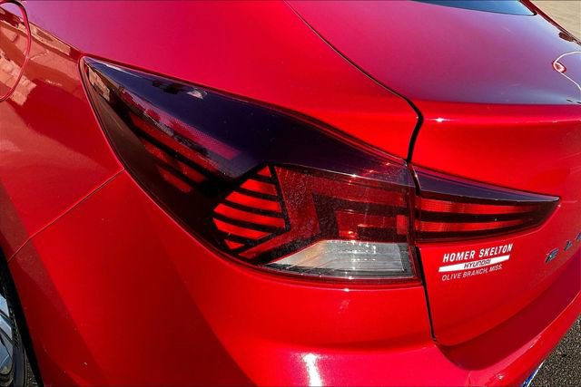 Used 2020 Hyundai Elantra SEL image 29