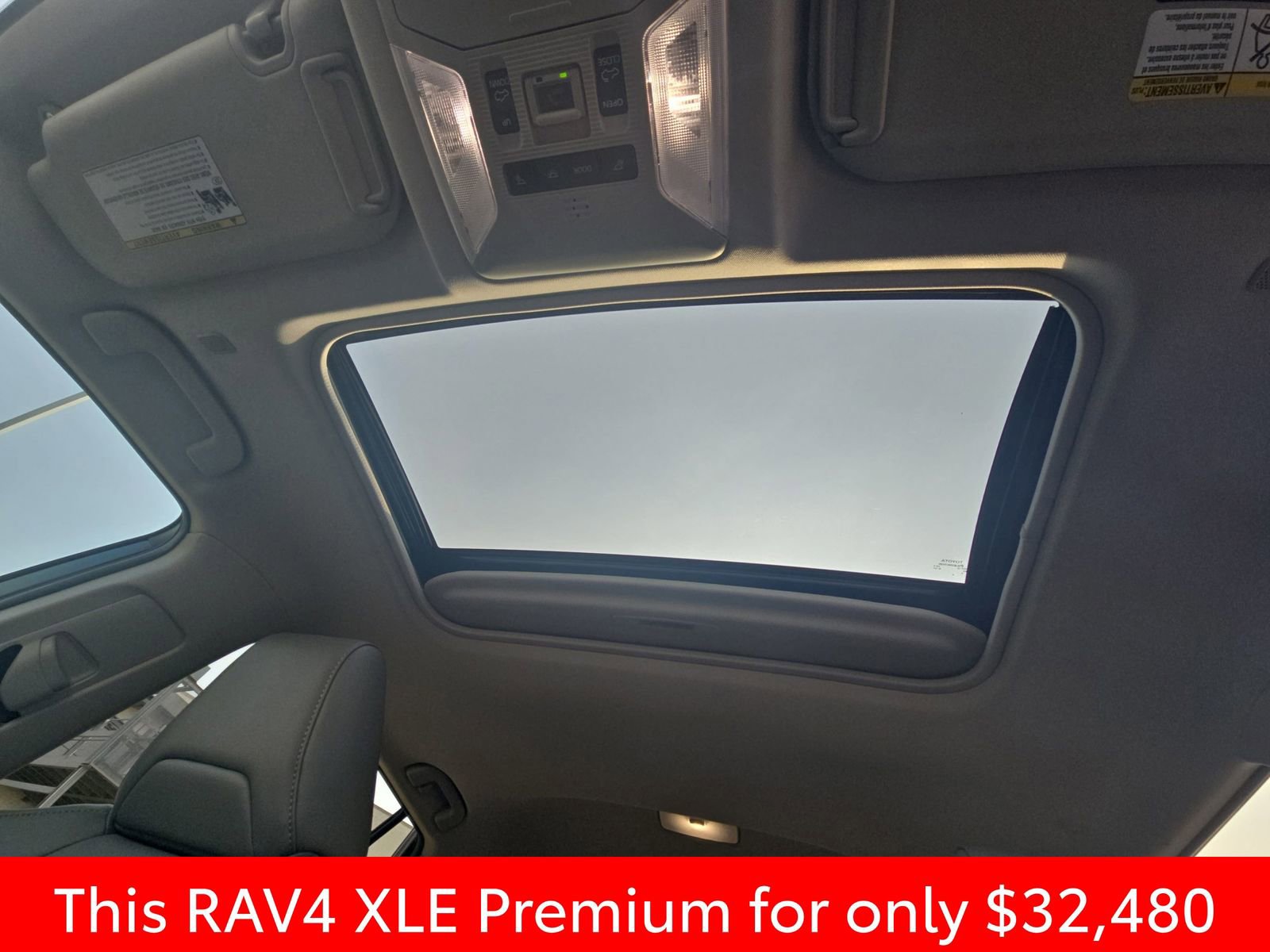 Used 2023 Toyota RAV4 XLE Premium image 37