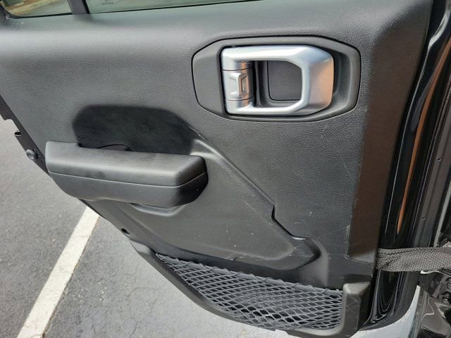 Used 2022 Jeep Wrangler Unlimited Sport image 16