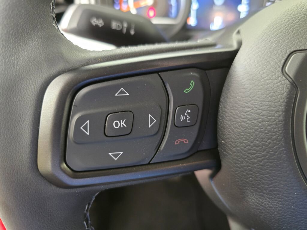 Used 2025 Jeep Wrangler Sport S image 26