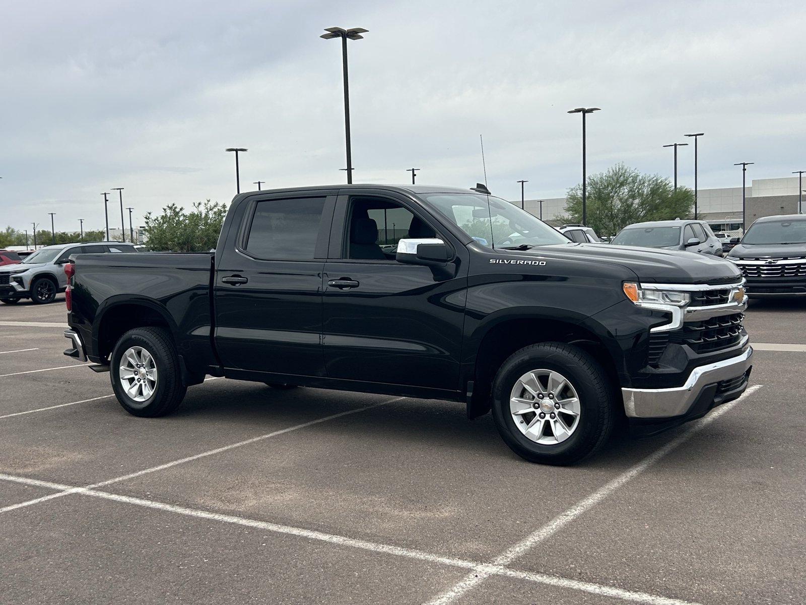 Certified 2025 Chevrolet Silverado 1500 LT RWD image 7
