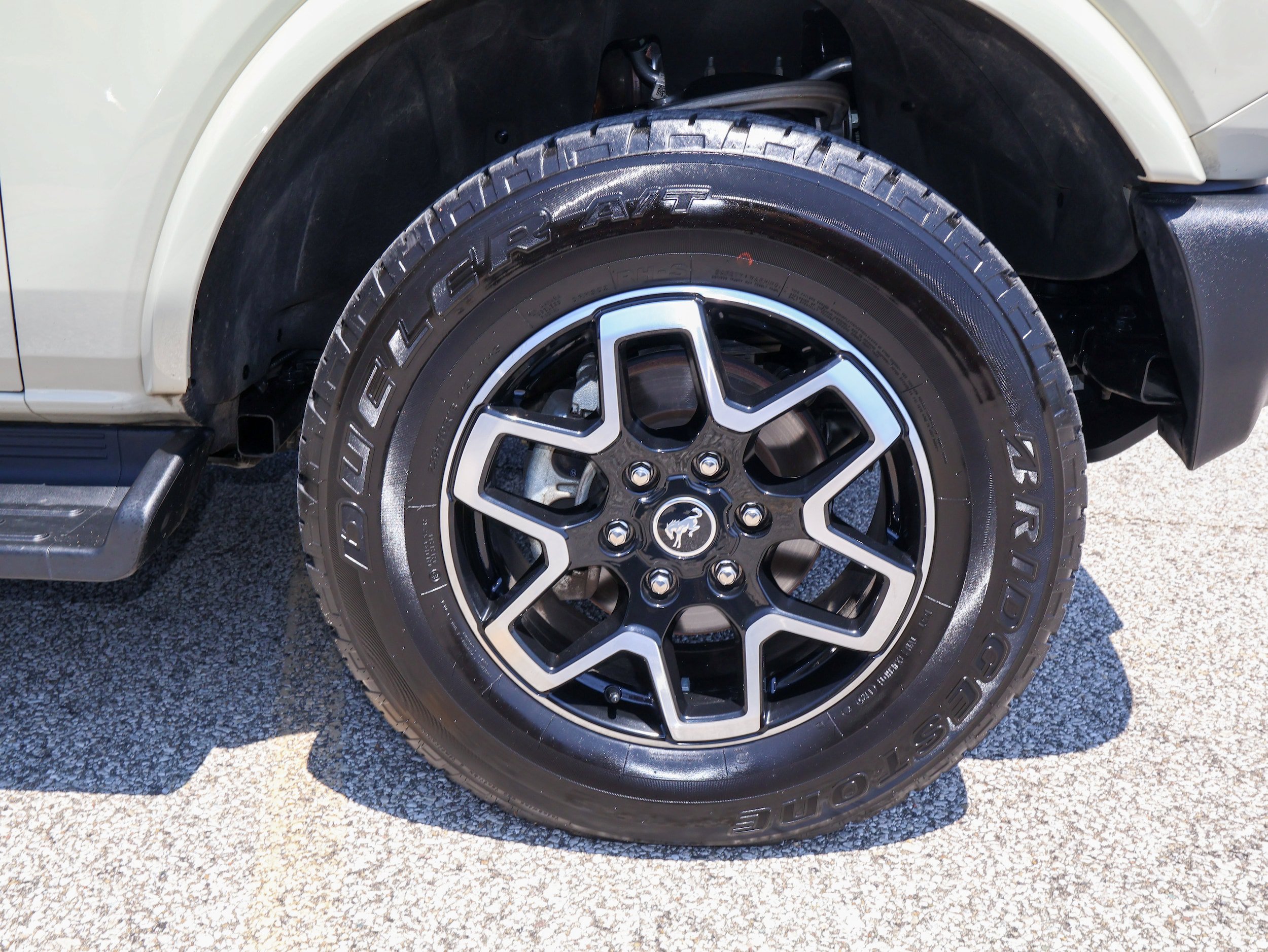 Used 2025 Ford Bronco Outer Banks AWD/4WD image 30