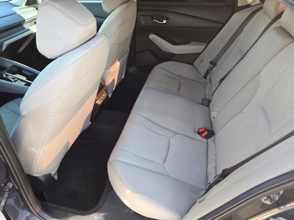 Used 2025 Honda Accord LX image 11