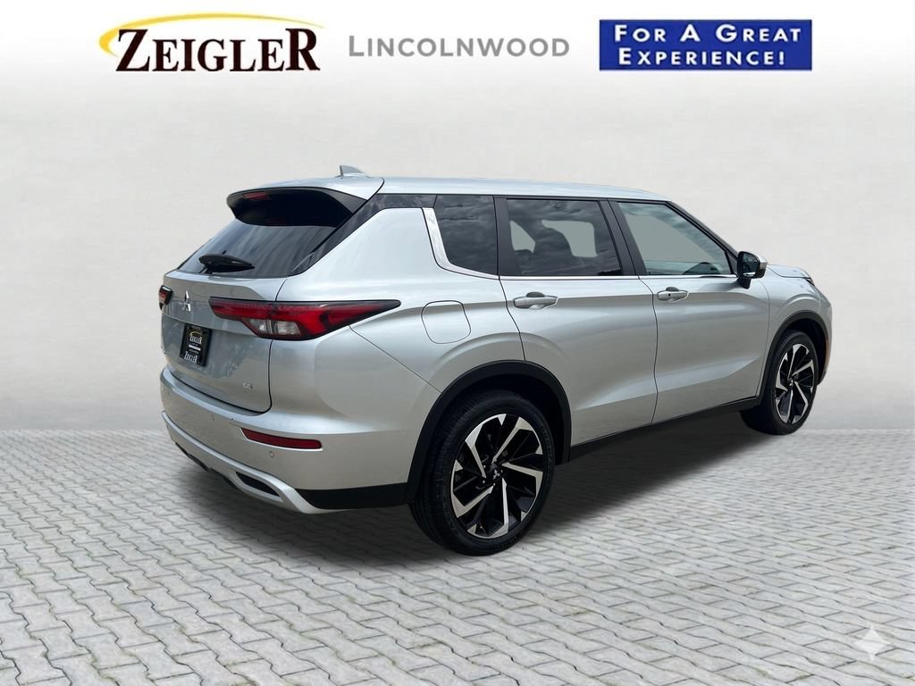 Used 2024 Mitsubishi Outlander SE FWD image 7