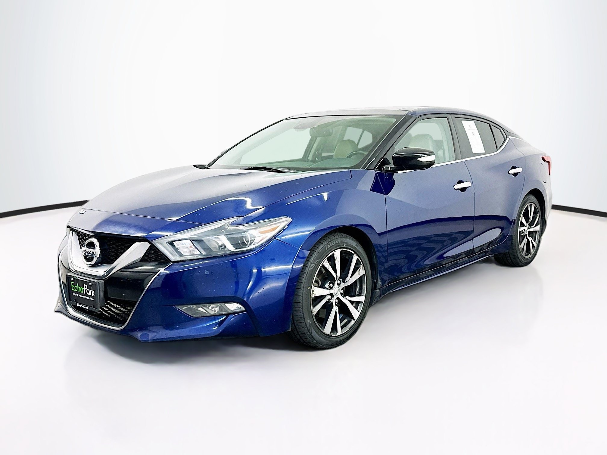 Used 2017 Nissan Maxima Platinum FWD image 3