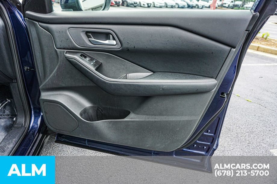 Used 2026 Nissan Rogue SV FWD image 50