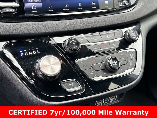 Used 2025 Chrysler Pacifica Select FWD image 25