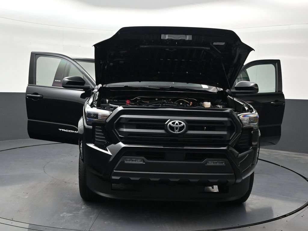 Used 2025 Toyota Tacoma SR5 RWD image 37