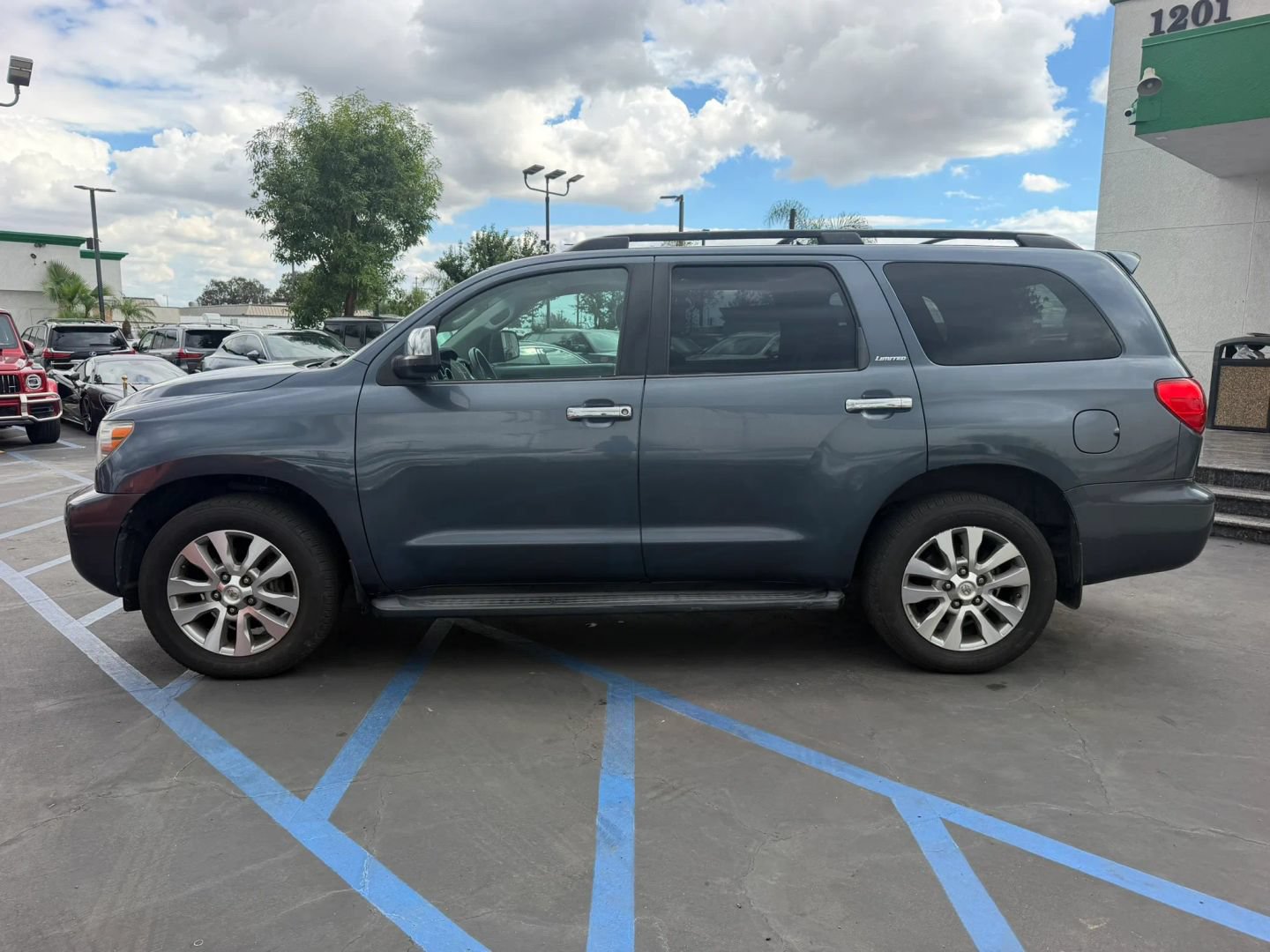 Used 2008 Toyota Sequoia Limited RWD image 6