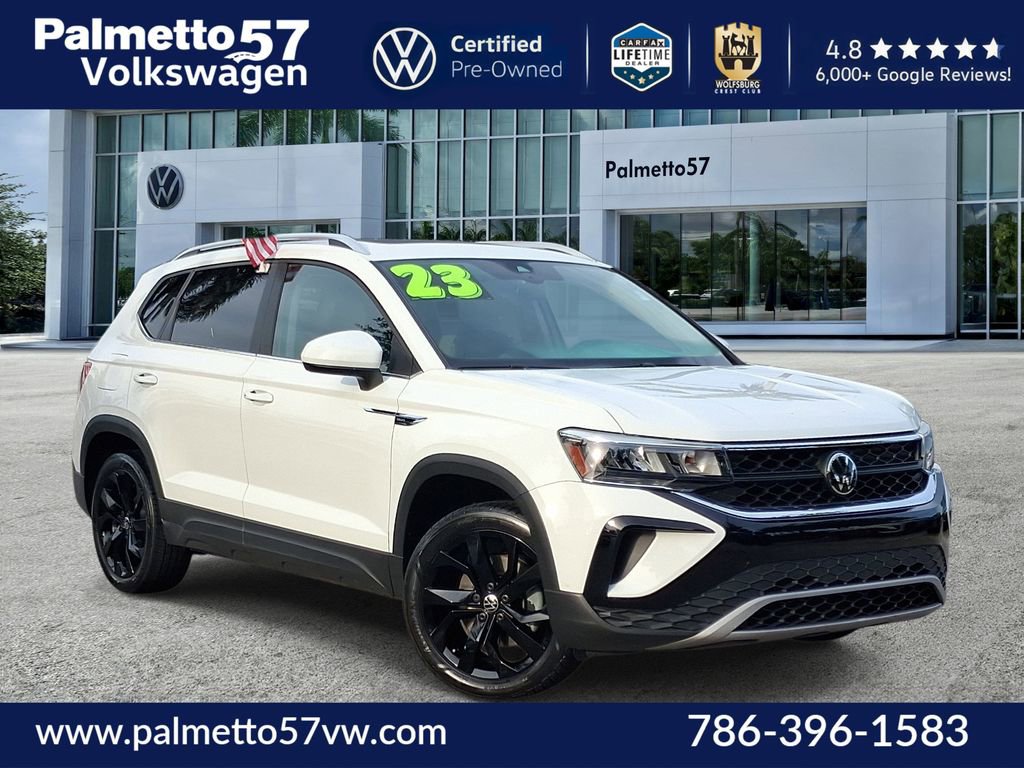Used 2023 Volkswagen Taos SE w/ Panoramic Sunroof Package