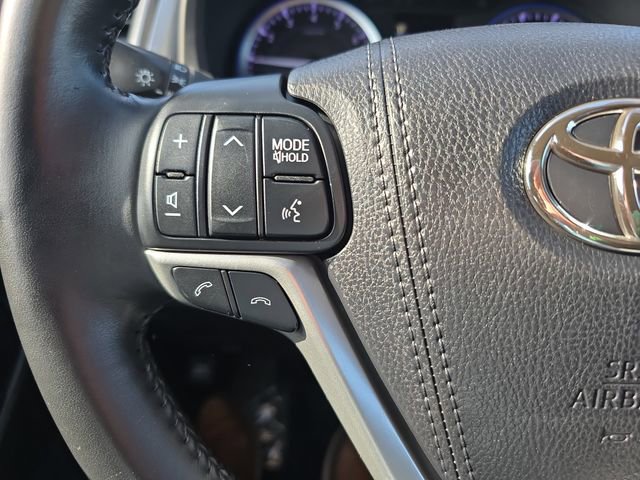 Used 2018 Toyota Highlander Limited w/ Protection Package #3 AWD/4WD image 21