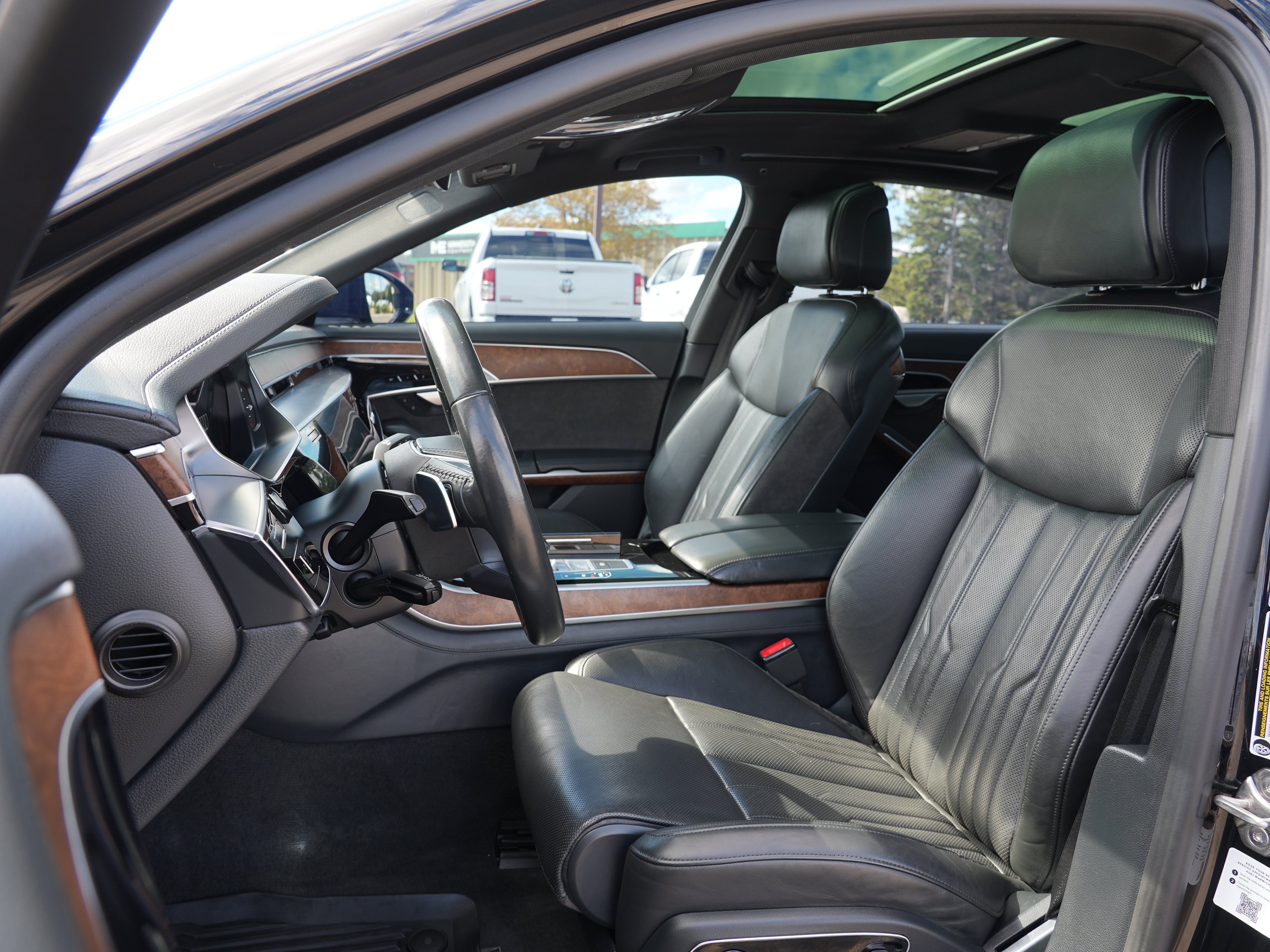 Used 2021 Audi A8 L 4.0T w/ Executive Plus Package AWD/4WD image 12