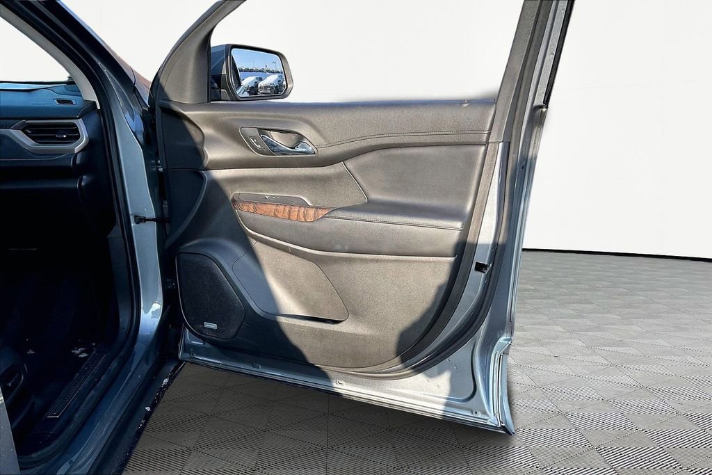 Used 2021 GMC Acadia Denali w/ Denali Technology Package image 31