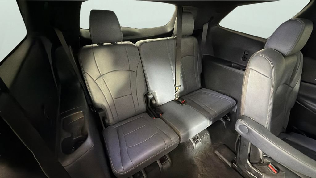 Certified 2022 Buick Enclave Essence w/ Experience Buick Package FWD image 32
