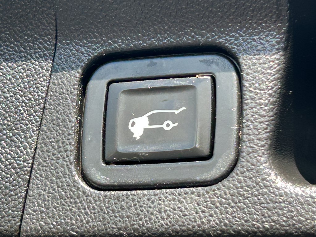 Used 2019 GMC Acadia SLE w/ Driver Alert Package I FWD image 34