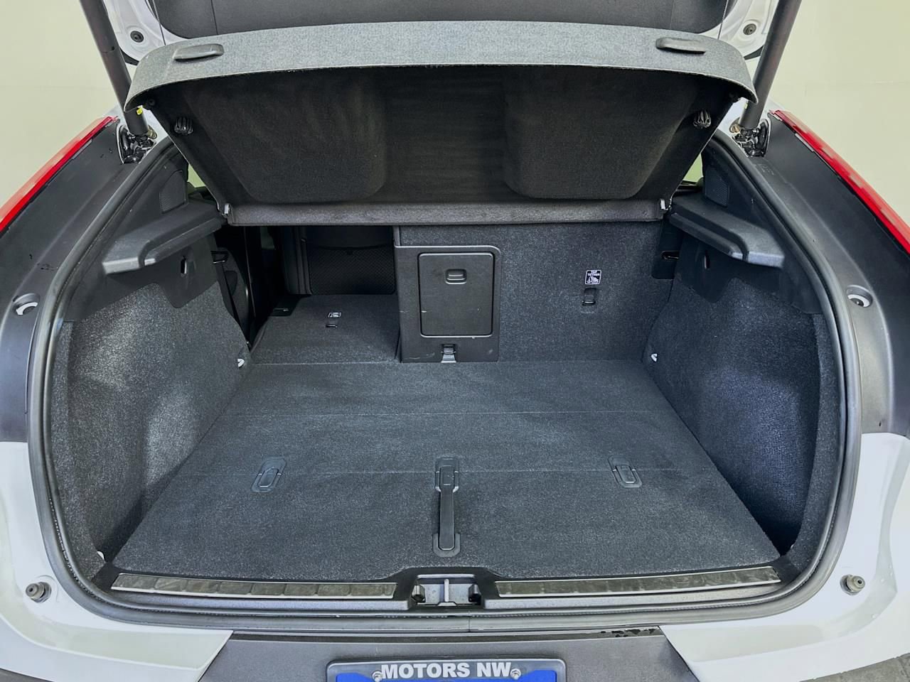 Used 2023 Volvo C40 P8 Recharge Ultimate image 43