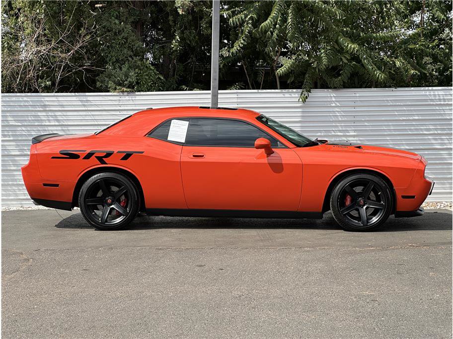 Used 2009 Dodge Challenger SRT8 w/ SRT Option Group II RWD image 9