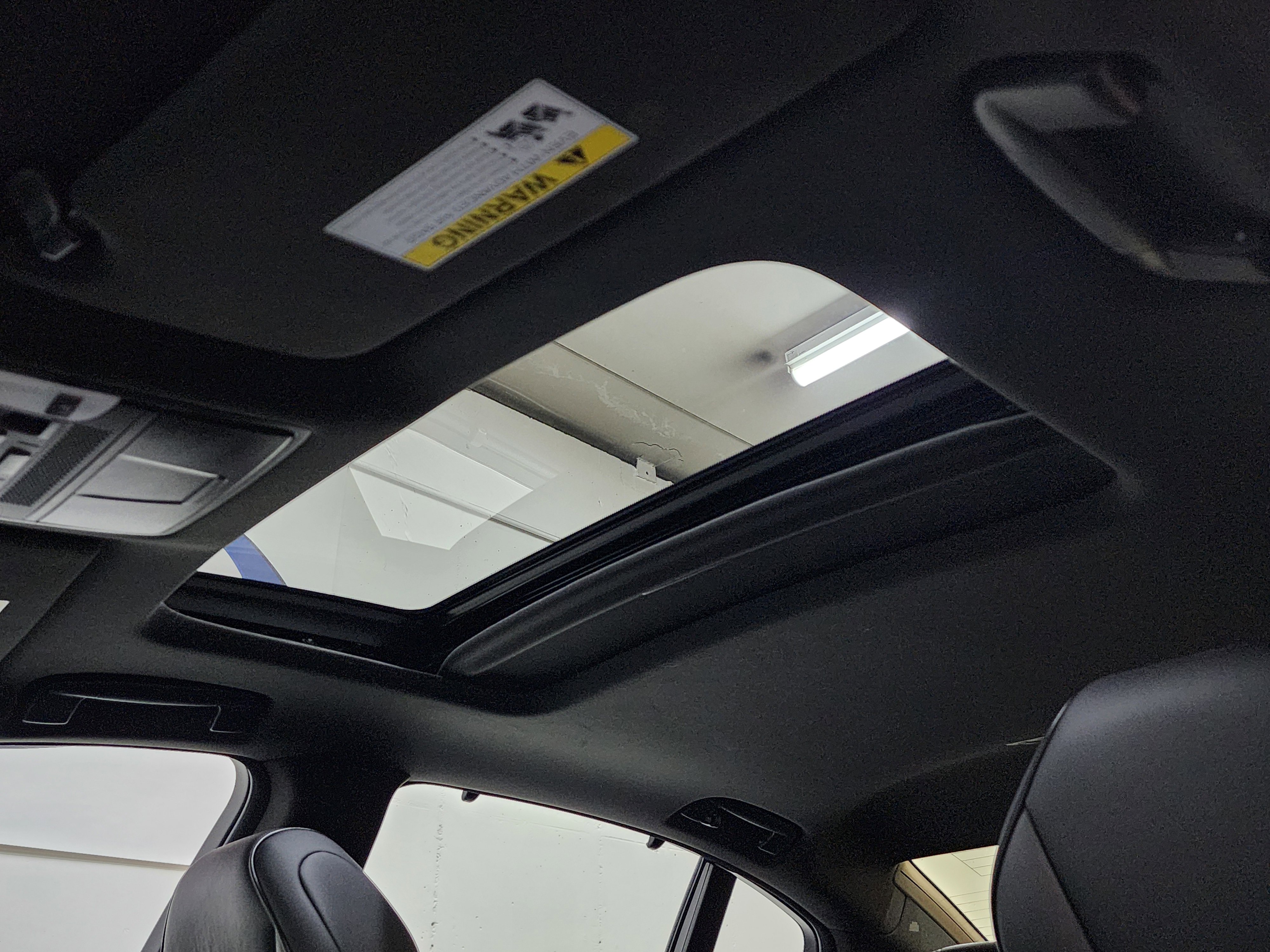 Used 2020 Acura RLX Sport Hybrid w/ Advance Pkg image 24