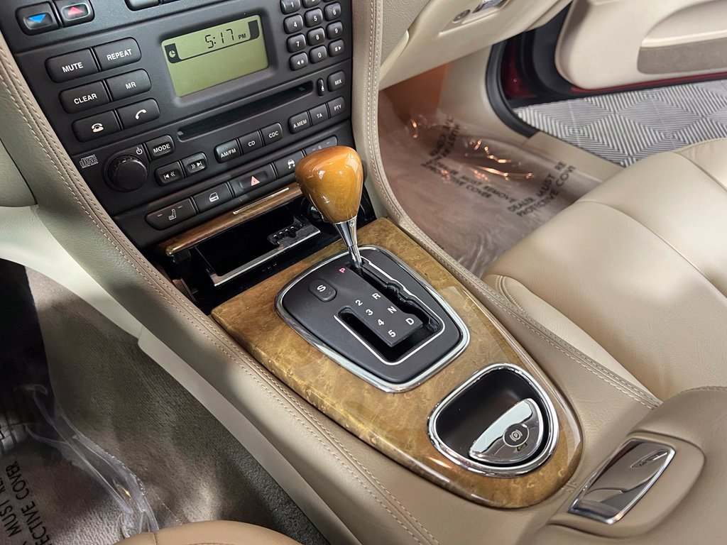 Used 2004 Jaguar S-TYPE 4.2 RWD image 29