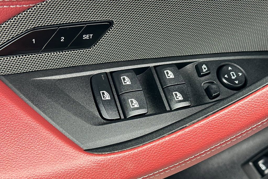 Used 2023 BMW i4 eDrive40 image 11