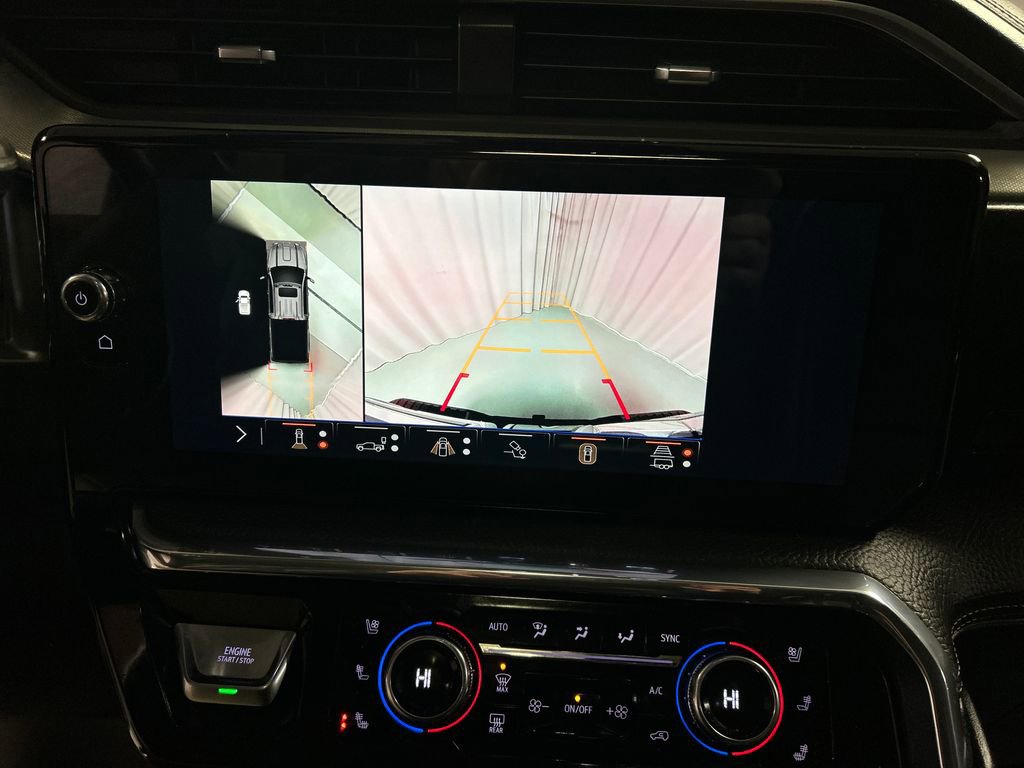 Used 2024 GMC Sierra 3500 Denali w/ Technology Package image 18