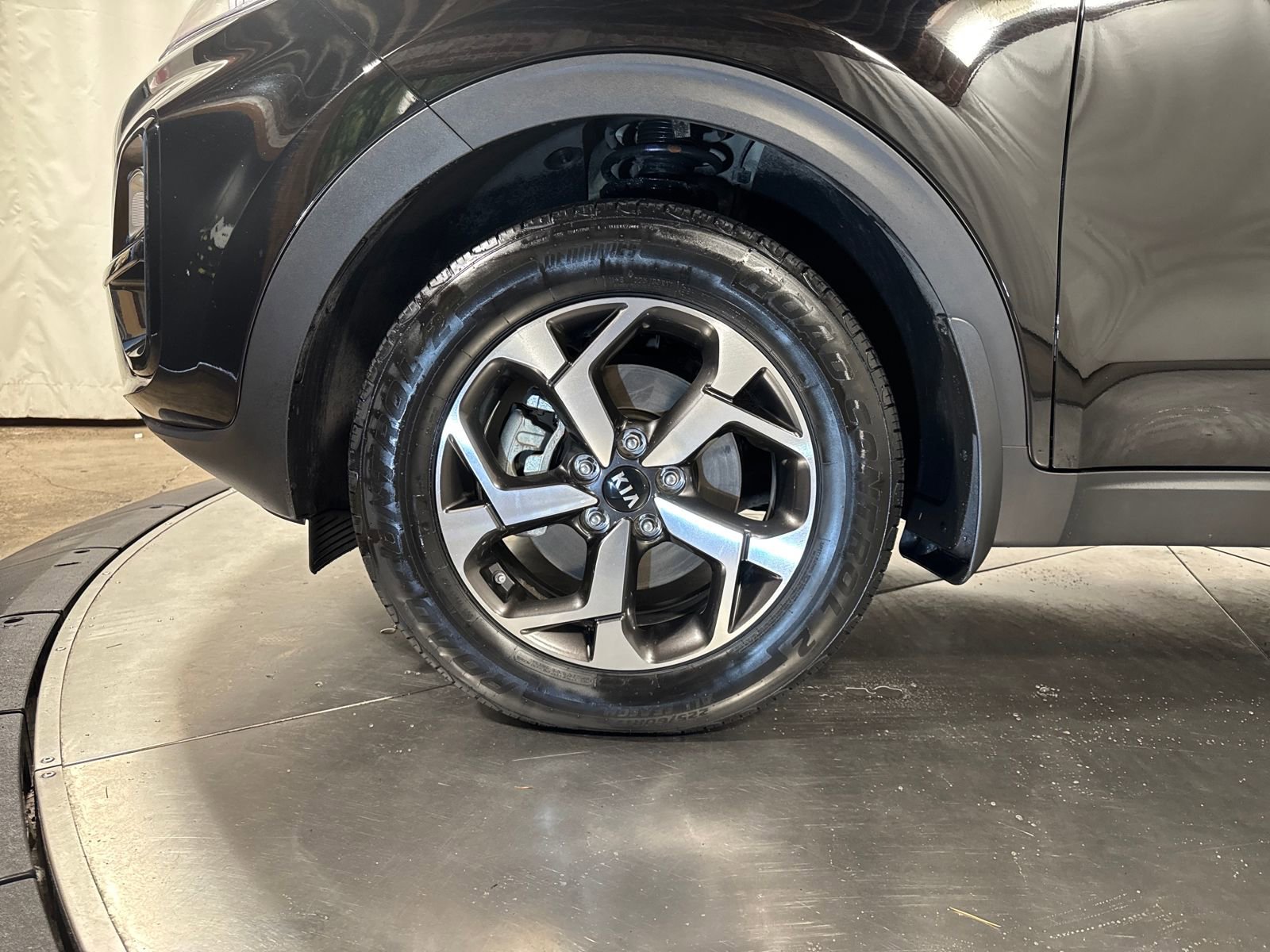 Used 2022 Kia Sportage LX image 2