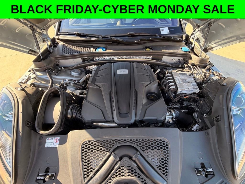 Used 2024 Porsche Macan GTS image 27