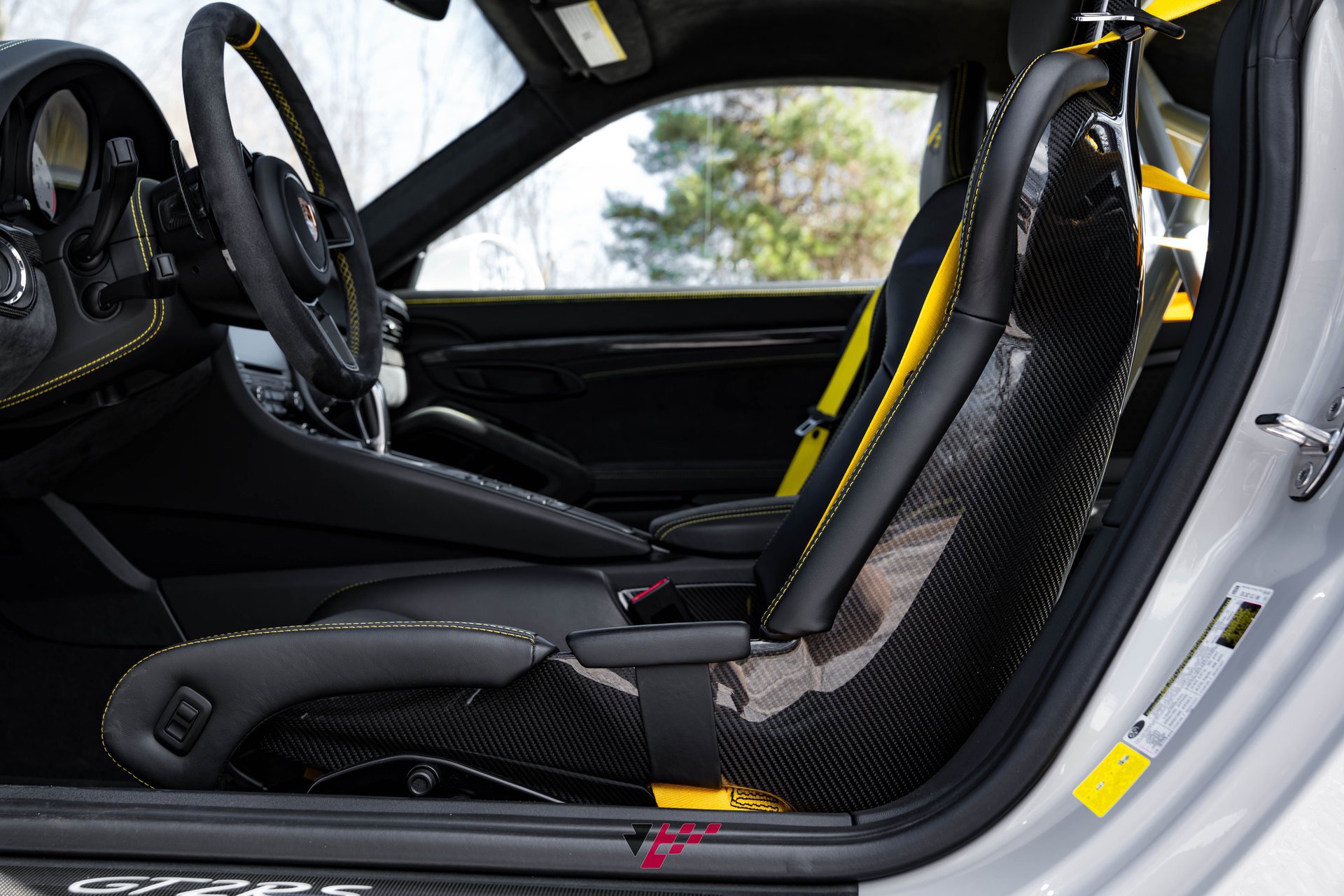 Used 2018 Porsche 911 GT2 RS image 24