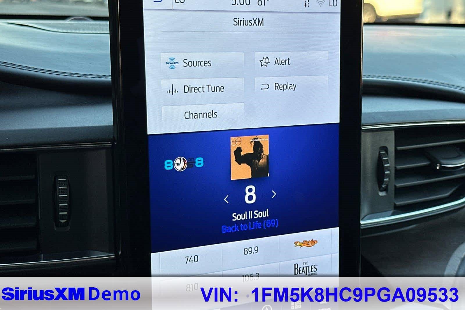 Certified 2023 Ford Explorer Platinum w/ Technology Package image 31