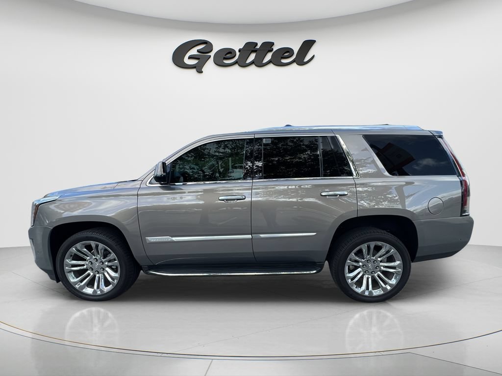 Used 2019 Cadillac Escalade Luxury w/ LPO, Radiant Package RWD image 8