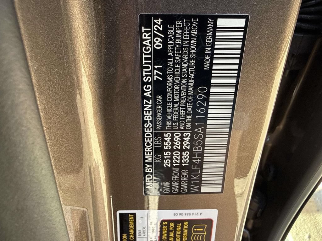 Used 2025 Mercedes-Benz E 350 4MATIC Sedan image 19