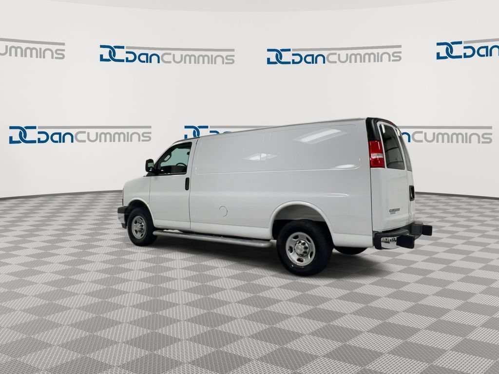 Used 2025 Chevrolet Express 2500 w/ Driver Convenience Package RWD image 6