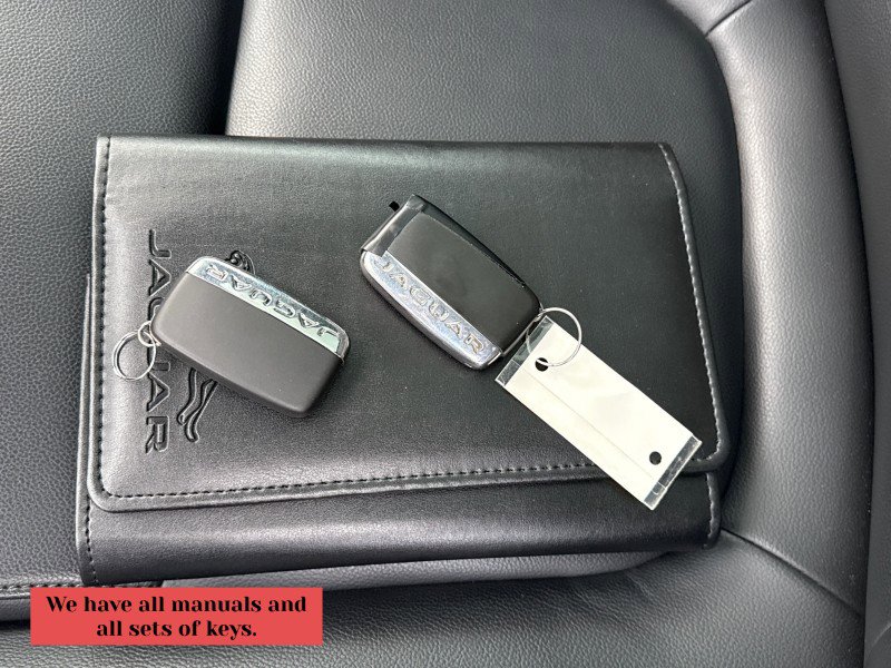 Used 2020 Jaguar F-PACE Premium image 38