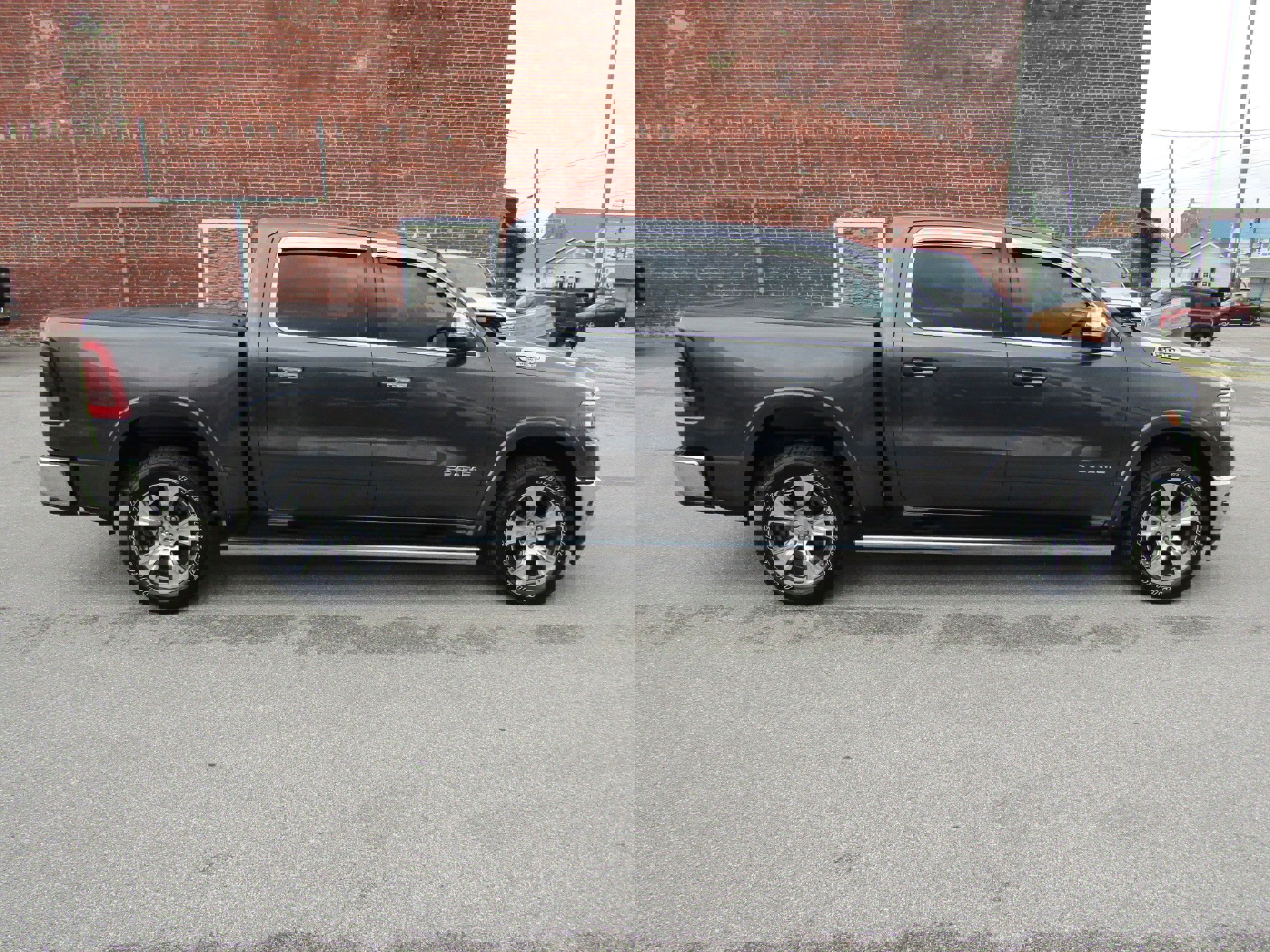 Used 2021 RAM 1500 Laramie image 2