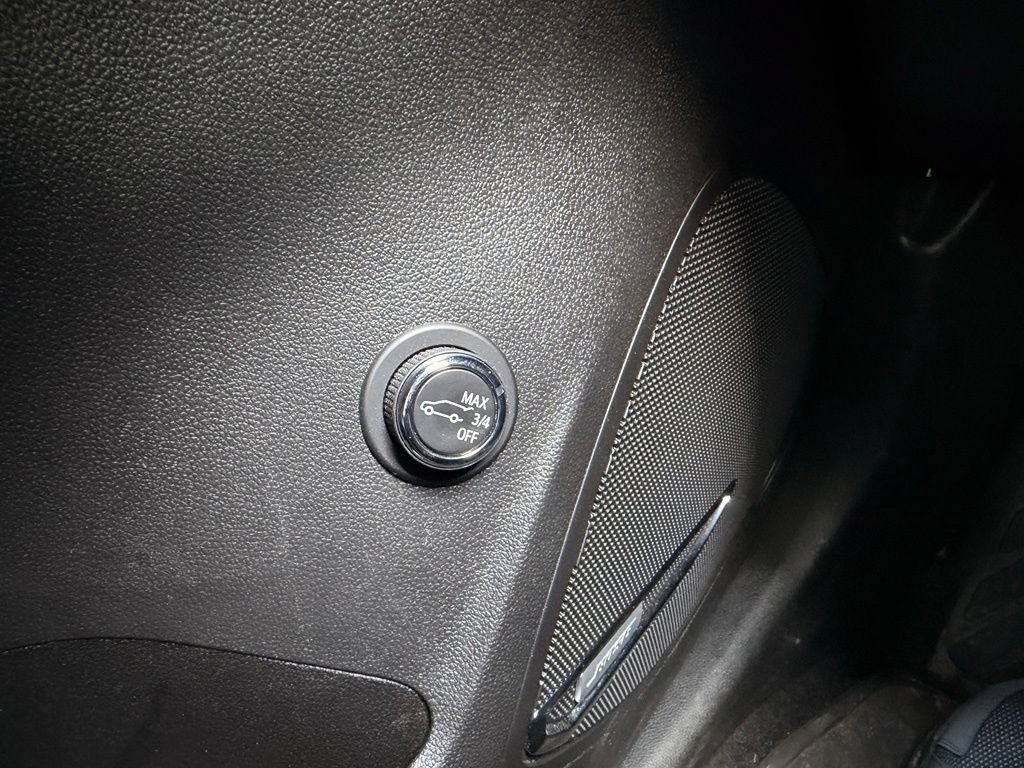 Used 2023 Buick Envision Avenir AWD/4WD image 27