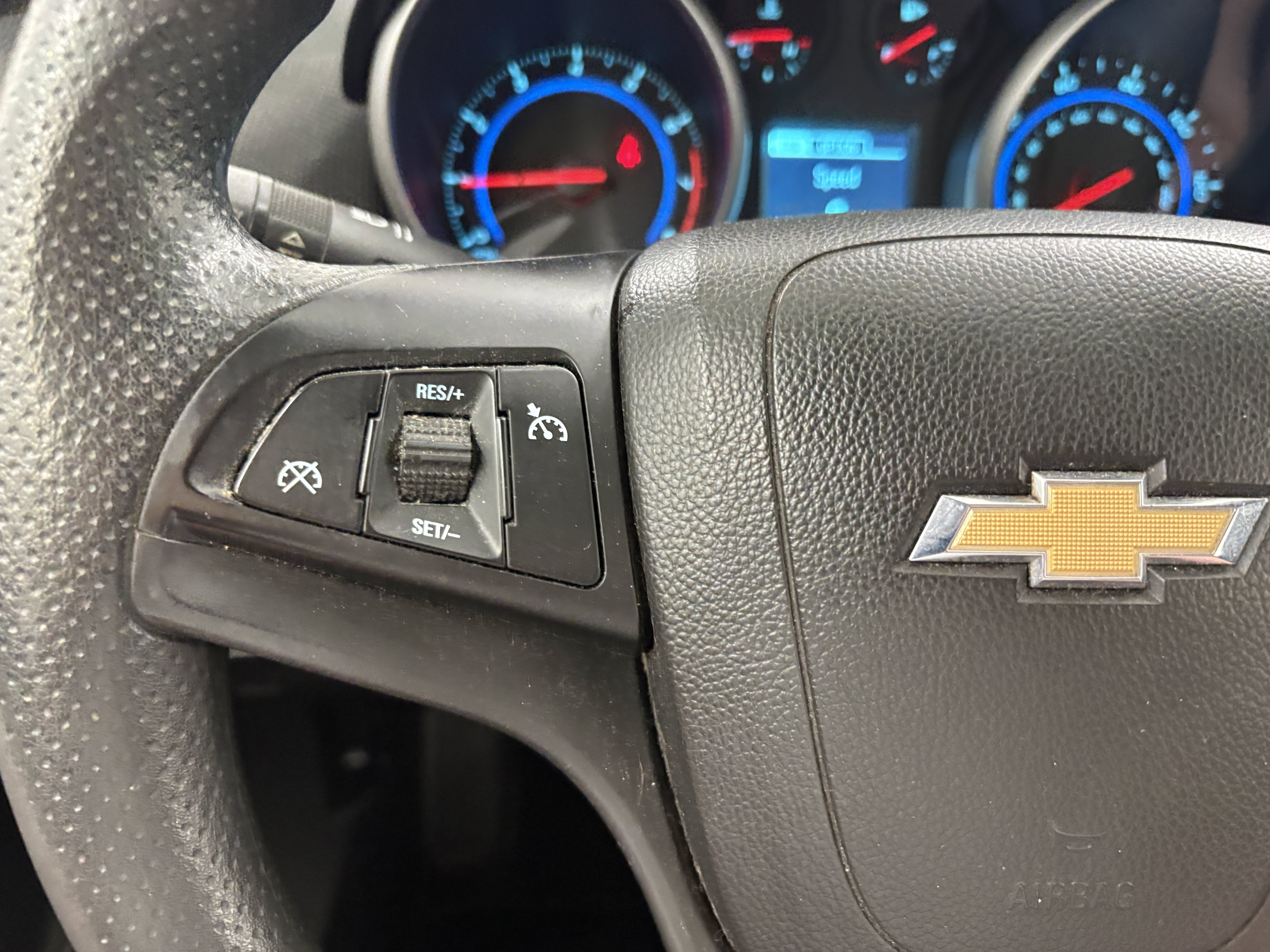 Used 2016 Chevrolet Cruze LT FWD image 28