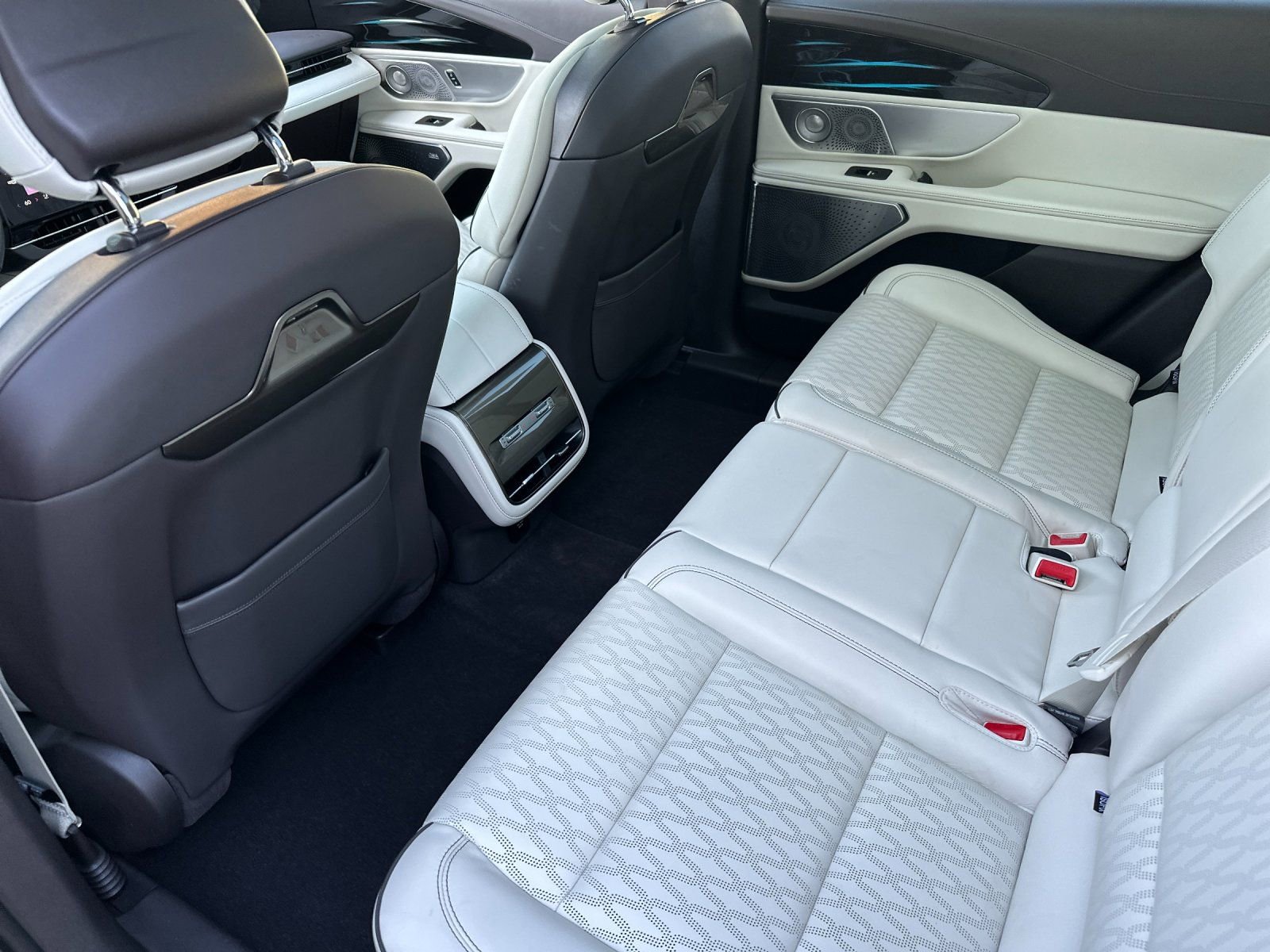 Used 2024 Lincoln Nautilus Black Label image 14