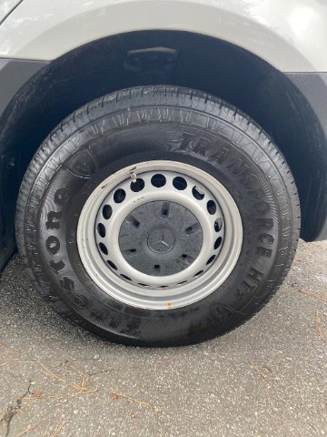 Used 2023 Mercedes-Benz Sprinter 2500 image 34