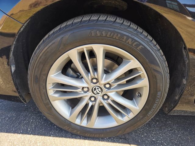 Used 2015 Toyota Camry SE image 31