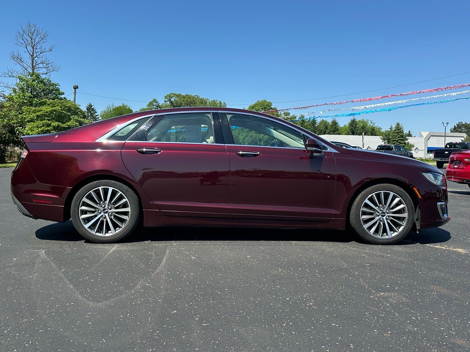 Used 2017 Lincoln MKZ Select w/ Select Plus Package FWD image 5