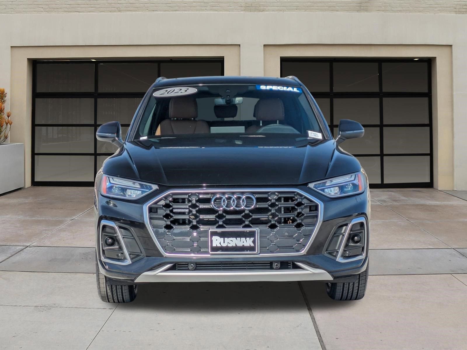 Used 2023 Audi Q5 e Premium w/ Convenience Package image 6