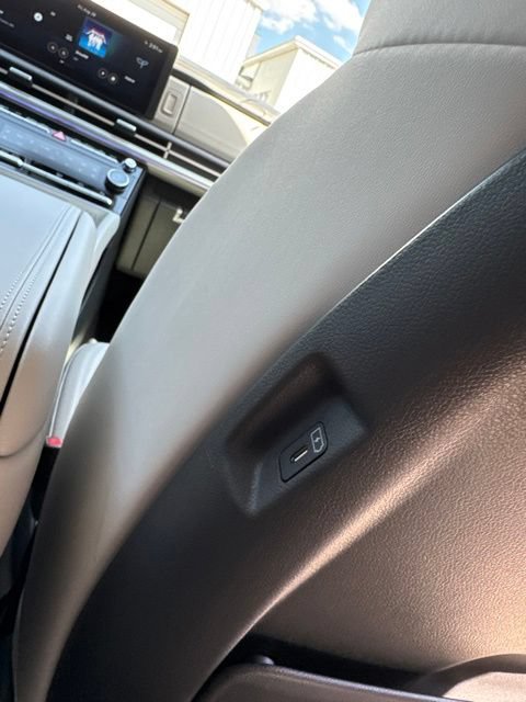 New 2026 Hyundai Santa Fe Calligraphy FWD image 19