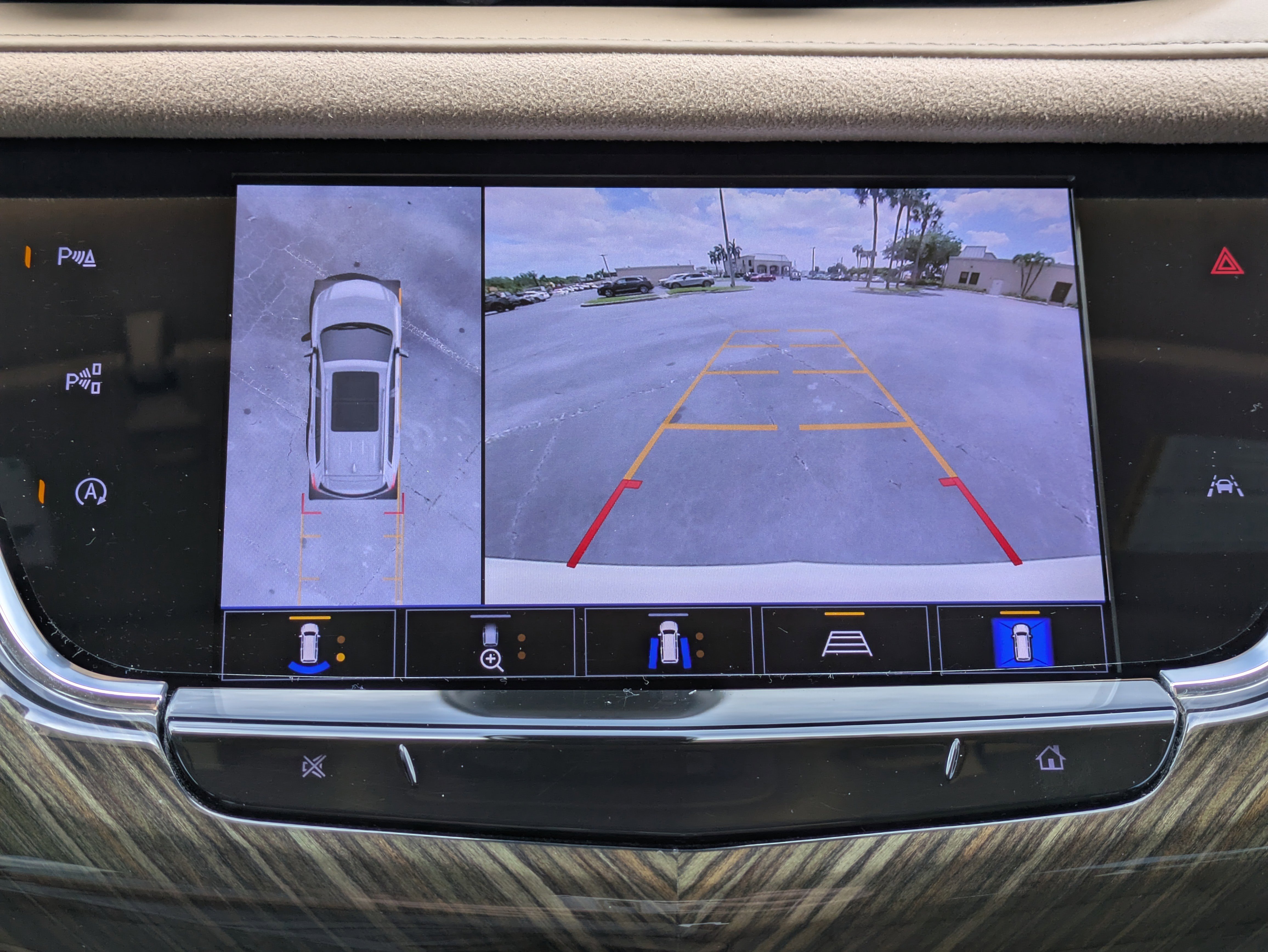 Certified 2022 Cadillac XT6 Premium Luxury w/ Platinum Package AWD/4WD image 30