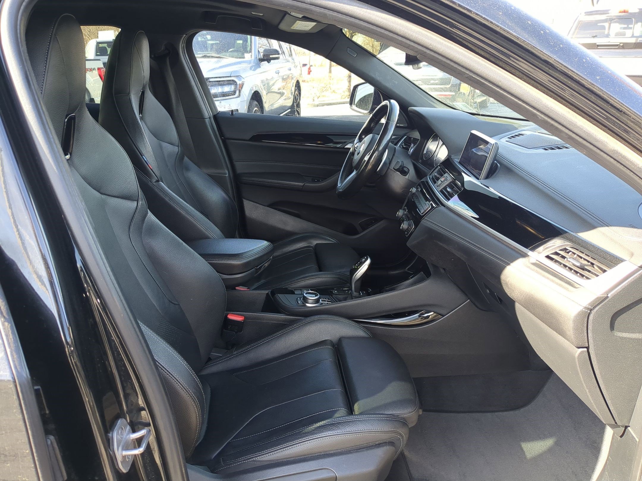 Used 2020 BMW X2 M35i w/ Premium Package image 34