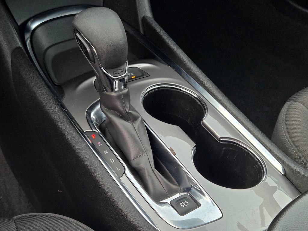 Used 2024 Chevrolet Malibu LT image 36